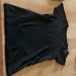 Lululemon black size 4 swiftly short sleeve used